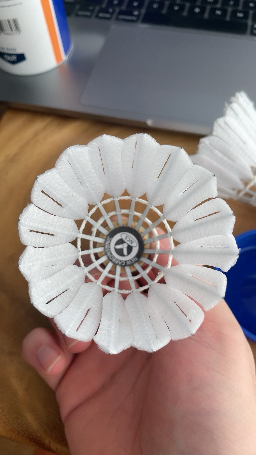 出坚实的一 出坚实的一