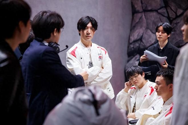 超新星带动 超新星带动